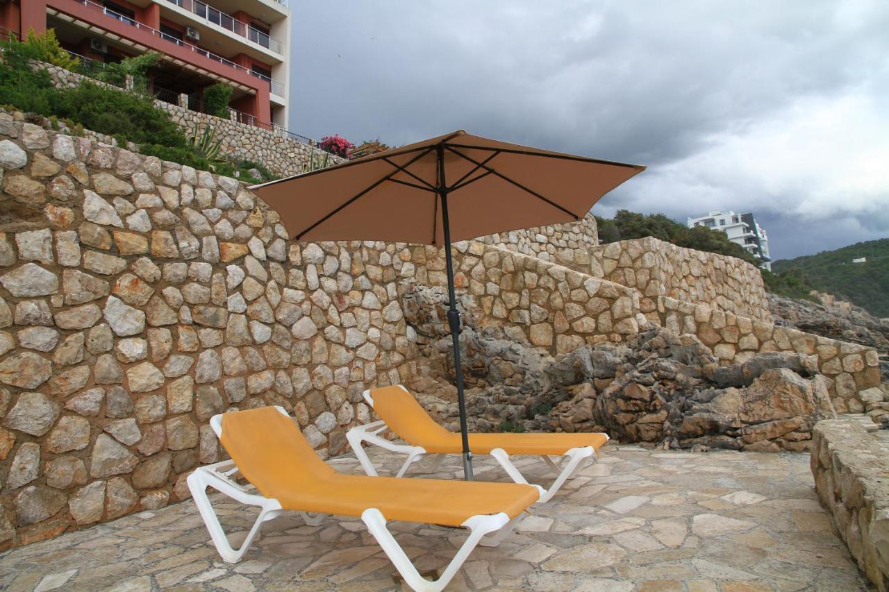 Bella Costa Apartment Dobra Voda Exterior photo