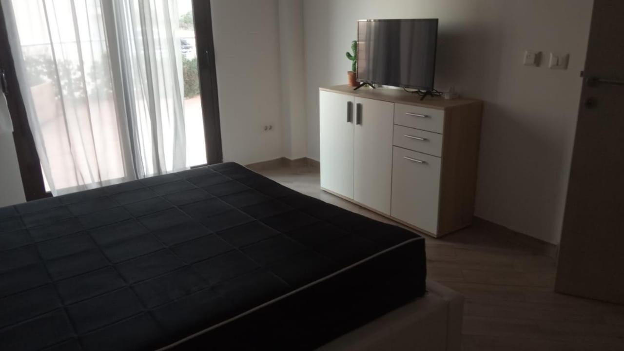 Bella Costa Apartment Dobra Voda Exterior photo